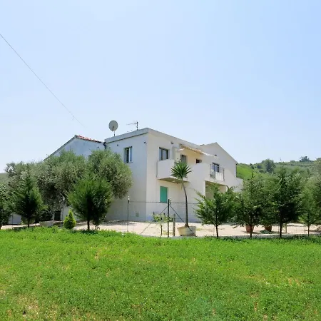 Дом отдыха Villino Del Parco Cerrano 200s Пинето